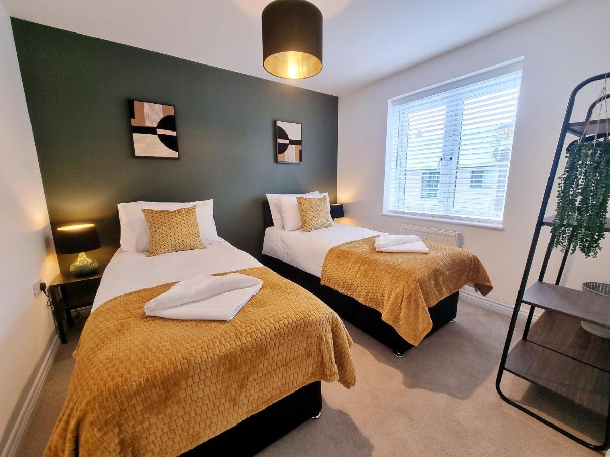Modern & Spacious 3 Bedrooms And 2 Bathrooms Home, Free Parking! Cambridge  Dış mekan fotoğraf