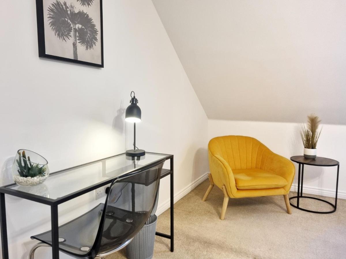 Modern & Spacious 3 Bedrooms And 2 Bathrooms Home, Free Parking! Cambridge  Dış mekan fotoğraf